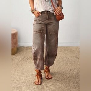 New to Posh C 🍁| Euro Style Stylish Brown Women's Jeans